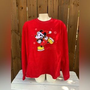 Vintage Mickey Mouse Christmas sweater size XL.